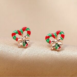 🔥 Clearance 🔥 Candy Cane Heart-Shaped Red and Green Earrings